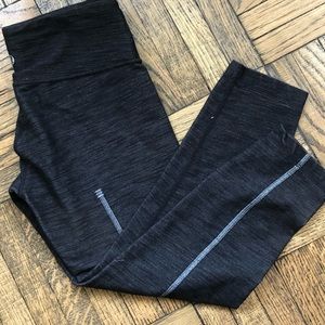 Gray Cropped Lululemon Wunder Under Leggings 4